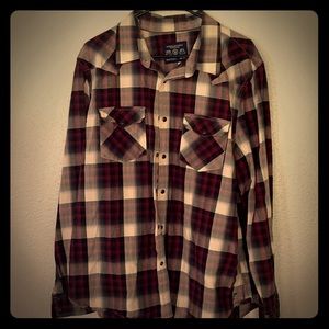 Men’s American Eagle Button Down Shirt.